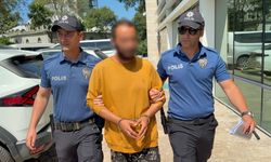Esnafın baktığı kediye tekme atan şahıs tutuklandı: "Sinirliydim, pişmanım" dedi