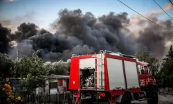 Yunanistan'da orman yangınları büyüyor: İki adada alarm verildi