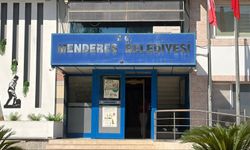 İzmir Menderes Belediyesi'ne operasyon! Başkan İlkay Çiçek gözaltına alındı