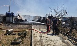 Ankara'da 3 ev alevlere teslim oldu! Evler kullanılamaz hale geldi