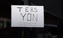 Ters yöne giren araçlar esnafı bezdirdi, esnaf çözümü kendi üretti