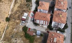 Ehliyeti yoktu, denetimden kaçtı: Yolcuyla yer değiştirirken drona yakalandı