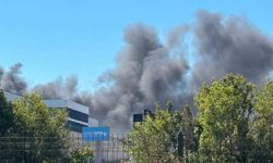Ankara’da market deposunda yangın! 4 kişi dumandan etkilendi