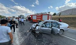 Çorum'da İki Otomobil Kafa Kafaya Çarpıştı: 7 Yaralı