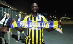 Romelu Lukaku İstanbul'a geldi! Fenerbahçe taraftarından coşkulu karşılama