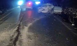 Şanlıurfa'da iki otomobil kafa kafaya çarpıştı: 3 yaralı