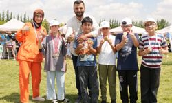 AGD Ankara’dan çocuk şenliği! Filistin mesajı balonlarla gökyüzüne bırakıldı