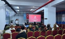 Geleceğin meslekleri Ankara'da konuşuldu: Akademisyenler liselilerle buluştu