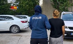 19 yıl 8 ay hapis cezasıyla aranıyordu! Gizli bölmede yakalandı