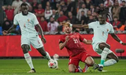Milliler Fransa karşısında puansız başladı: Uğurcan Çakır kırmızı kart gördü