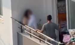 Kadına balkonda sopayla saldırdı: O anlar kameraya yansıdı