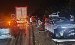 Antalya’da 4 araç birbirine girdi: D-400 kara yolunda trafik durma noktasına geldi