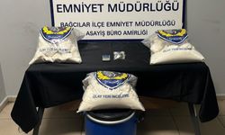 Bağcılar’da depoya uyuşturucu operasyonu: Yaklaşık 23 kilo ham madde ele geçirildi