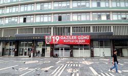 Başkent’te Gaziler Günü öncesi bayraklı hazırlık
