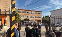 Okul önünde silah dehşeti sonrası MEB devrede: Eğitime 1 gün ara verildi!