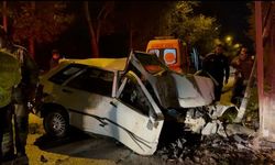 Bursa’da gece yarısı feci kaza: Araçta sıkışan sürücü ağır yaralandı