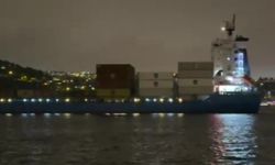 İstanbul Boğazı’nda 147 metrelik gemi sürüklendi: Kıyıya metreler kala durdu