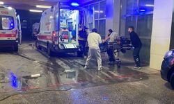Karaman'da parkta bıçaklı kavga! 15 yaşındaki çocuk 2 kişiyi ağır yaraladı