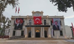 6 Şubat depremlerinin izleri unutulmayacak! Tarihi valilik binasında saat 04.17'de durdu