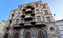 Erzurumlu Nafiz Bey Apartmanı restore edilmeyi bekliyor
