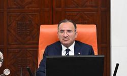 Meclis’te dikkat çeken gelişme! Bekir Bozdağ görevinden ayrıldı