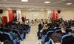 Akademisyenler ve dil eğitimcileri Ankara’da bir araya geldi