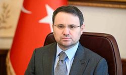 Aynı araçlarla tekrar tekrar kaza yapmış gibi göstermişler! Bakan Gürlek ayrıntıları açıkladı