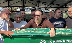 Atilla Taş’ın kızı Sezen Taş son yolculuğuna uğurlandı