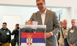 Sırbistan’da sandıktan öğrencilerin desteklediği liste çıktı: Vucic yenilgiyi kabul etti