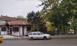 Keçiören'deki park yağmurlu havalara meydan okuyor