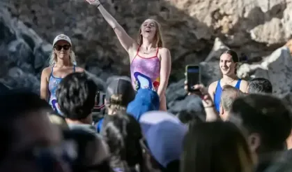 Yunanistan etabını kazanan Molly Carlson oldu