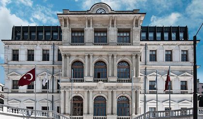 CHP’den Beyoğlu Belediyesi Önünde Nöbet: “İnan Güney Sahipsiz Değil”