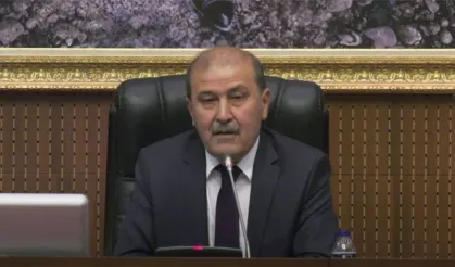 ABB Meclis Başkan Vekili Ertan Işık Mikrofon Gazabına Uğradı: “Ciddiye Bile Almıyorum” Sözleri Gündem Oldu