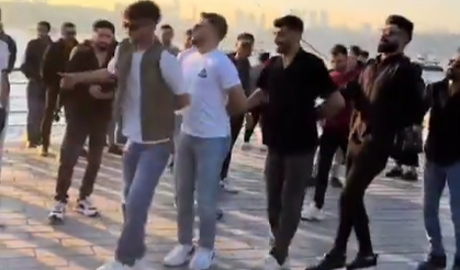 Vatandaş rahatsız... Sahilde halay çeken grubu CİMER'e şikayet ettiler