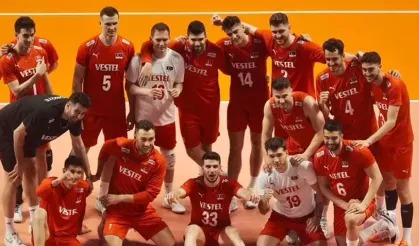 A Milli Erkek Voleybol yakımı Hollanda’ya direndi ama kaybetti
