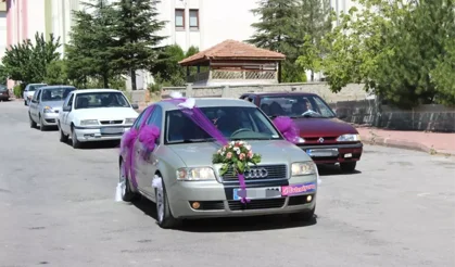 Ankara’da AYT Sınavı Sırasında Düğün Konvoyundan Korna Skandalı!