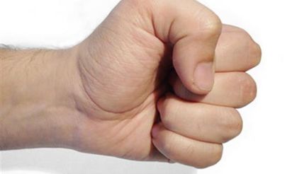 Sadece 1.5 dakika yumruk sıkarsanız bakın neler oluyor!