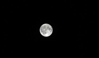 İstanbul'da "Sturgeon Moon" görenleri adeta büyüledi