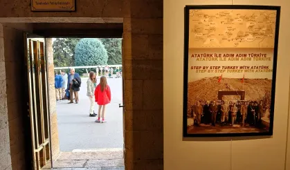 “Atatürk ile Adım Adım Türkiye” Fotoğraf Sergisi Anıtkabir’de