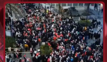 Yeni yılın ilk günü İstanbul tek yürek: Galata Köprüsü’nde Gazze yürüyüşü