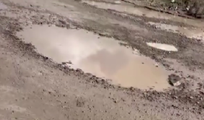 Ankara'da bitmeyen çile: Bahçekapı'da yağmur yağdı, yol göle döndü!