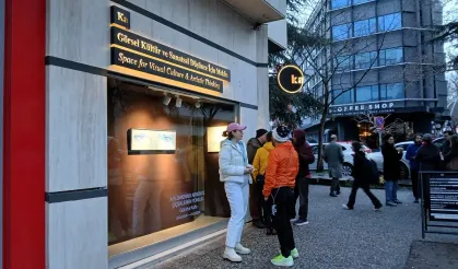 Gülnihal Kalfa “Çiçeklenen Yokluk” sergisiyle Ka’da