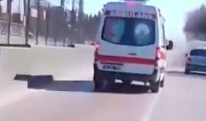 Kırmızı ışığı son anda fark eden sürücüler birbirine girdi!