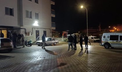 Adana'da kanlı pusu: Kapıyı açmasıyla üzerine kurşun yağdı!