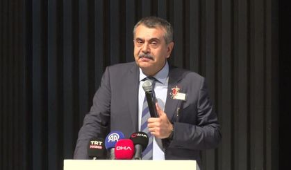 Bakan Tekin müfredat değişikliğini anlattı: "Haçlı seferleri değil Haçlı saldırıları"