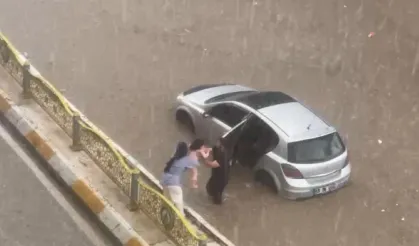 Bayramda sağanak kabusu! Edirne, Bodrum, Ankara ve Afyon’da yollar göle döndü