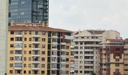 Trump'ın Ankara’da kalacağı otelin karşısına Filistin bayrağı asıldı!