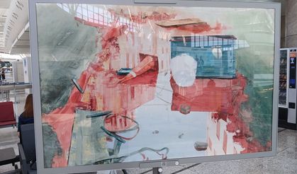 Esenboğa Havalimanı'nda sanatseverleri düşündüren sergi: “Yüzleşmeye Hazır mısınız?”