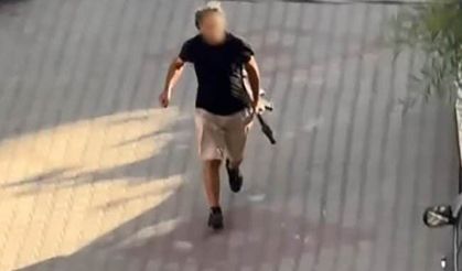 Pompalı tüfekle sokağa çıkıp ateş açtı: Kaçışı Torbalı’da sona erdi