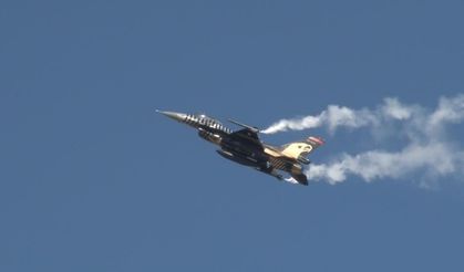 Şanlıurfa semalarında SOLOTÜRK gösterisi: TEKNOFEST öncesi nefes kesen prova!